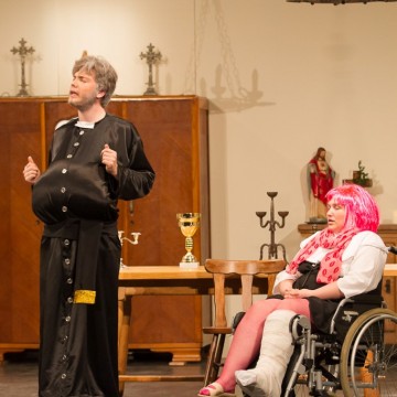 EenkardinaleFout 2018-329 - Toneelvereniging Plankenkoorts 